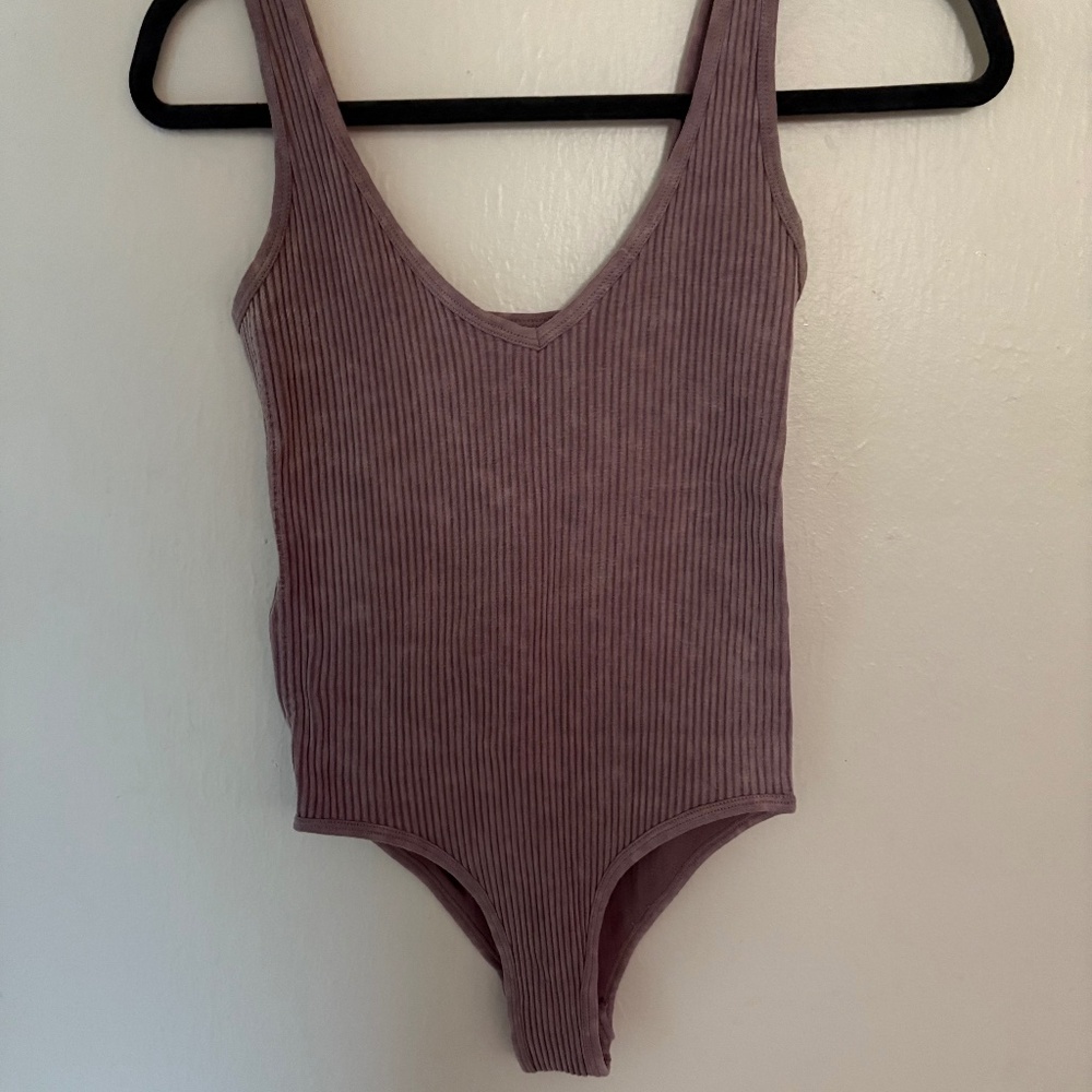 Small bodysuit